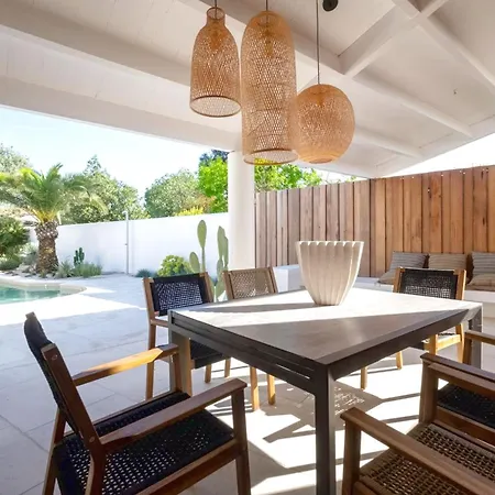 בית נופש Maison Piscine Chauffee